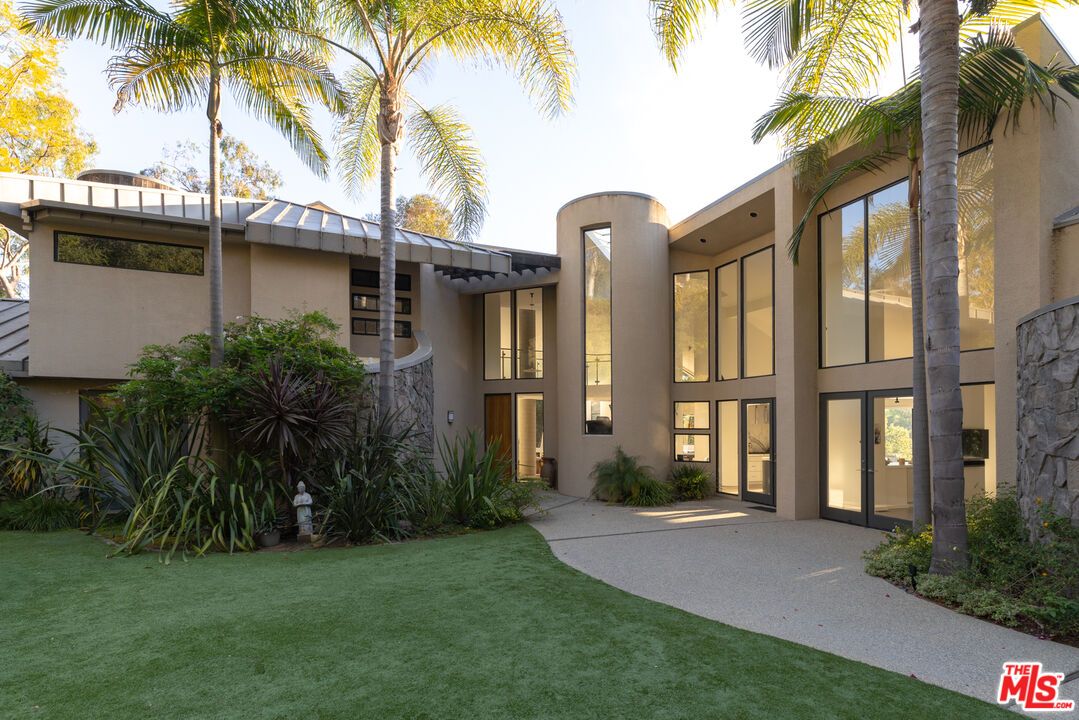 Susan Smith Realty in Beverly Hills, CA (5)
