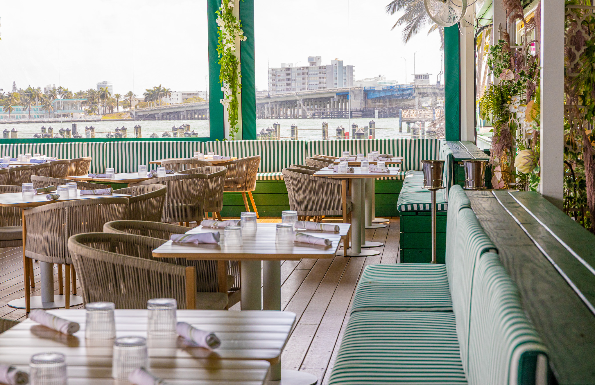 Palm Tree Club Miami Restaurant in Miami Beach, FL (5)