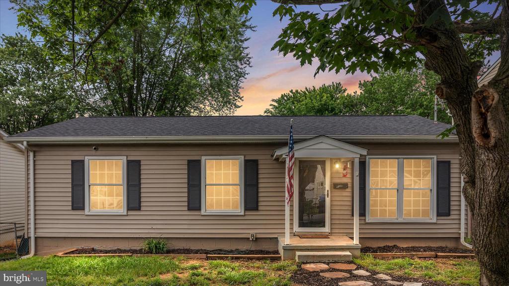 Kristian Smith & Heather North Realtors at North Real Estate in Haymarket, VA (2)