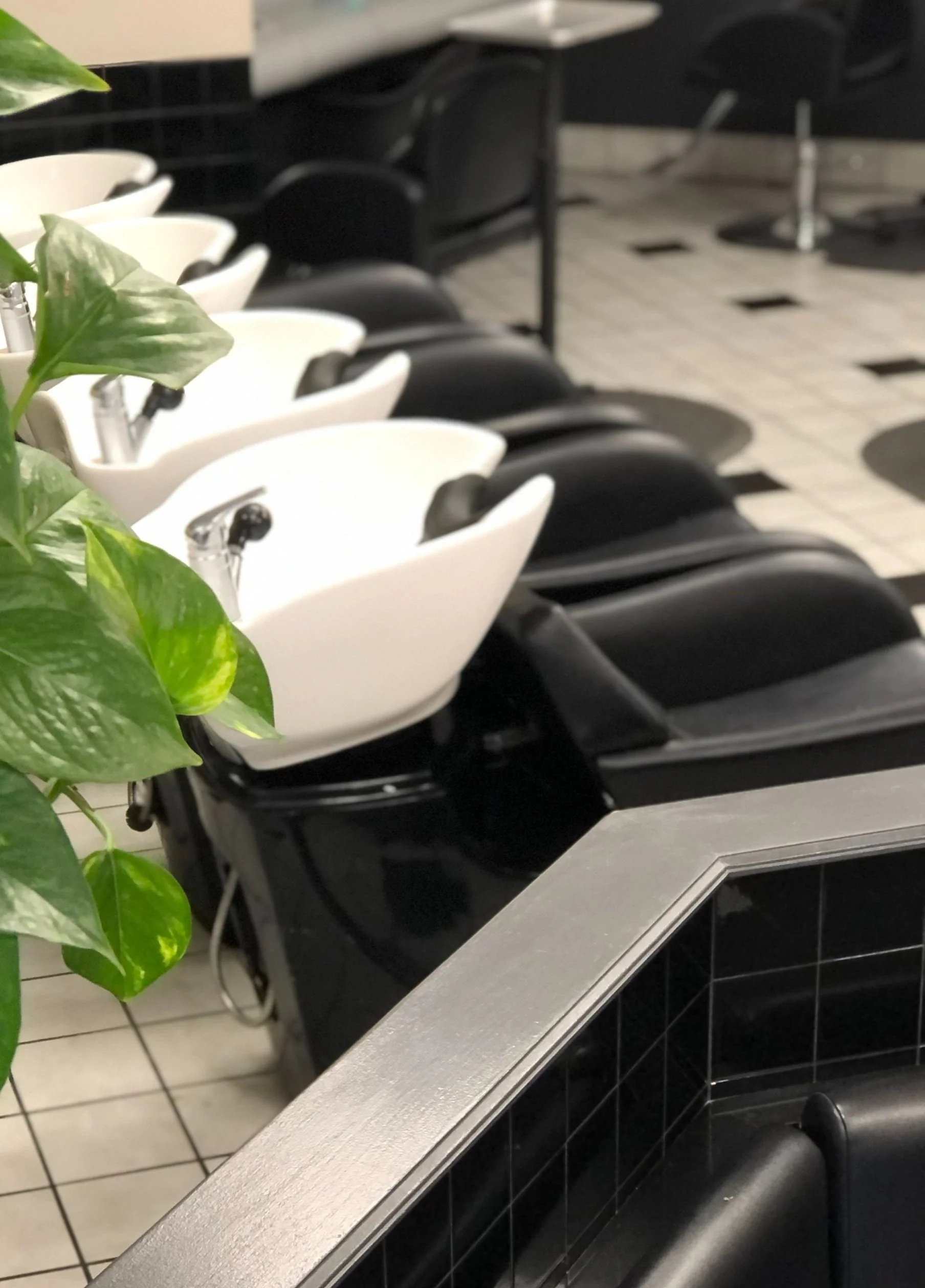 Village Cuts Salon in Langhorne, PA (2)