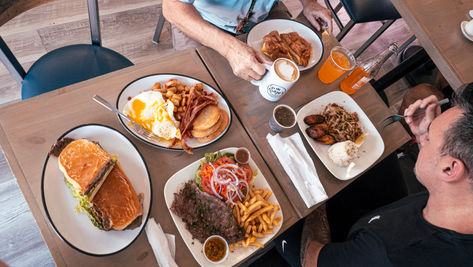 Enzo's Cafe And Bakery in Palm Springs, FL (3)
