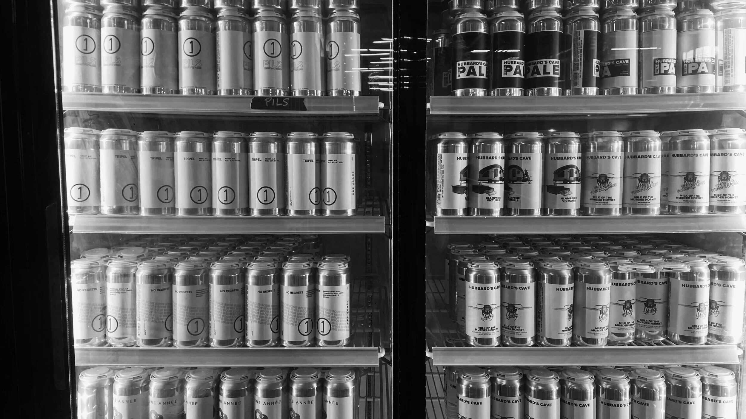Une Année | Hubbard's Cave Brewery & Barbecue in Niles, IL (4)