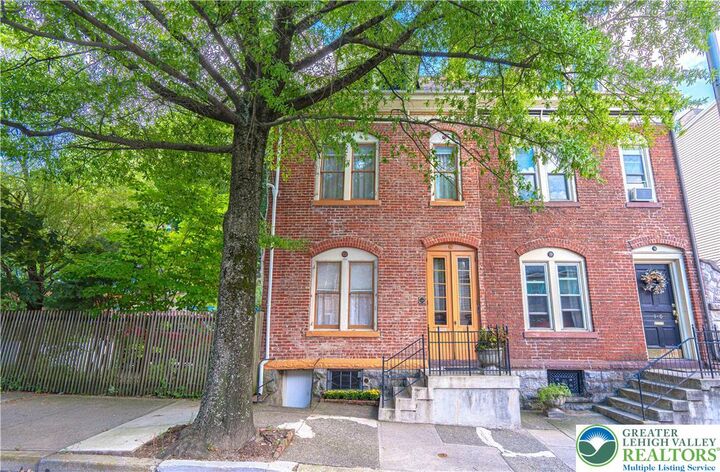 Chris Lawlor Team - Best Realtor Lehigh Valley in Easton, PA (3)