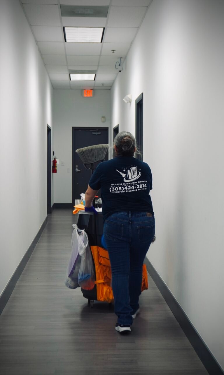 1Touch Cleaning Service in Miramar, FL (2)