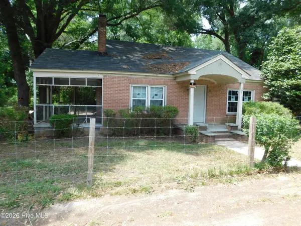Realty World Graham/Grubbs & Associates in Laurinburg, NC (3)