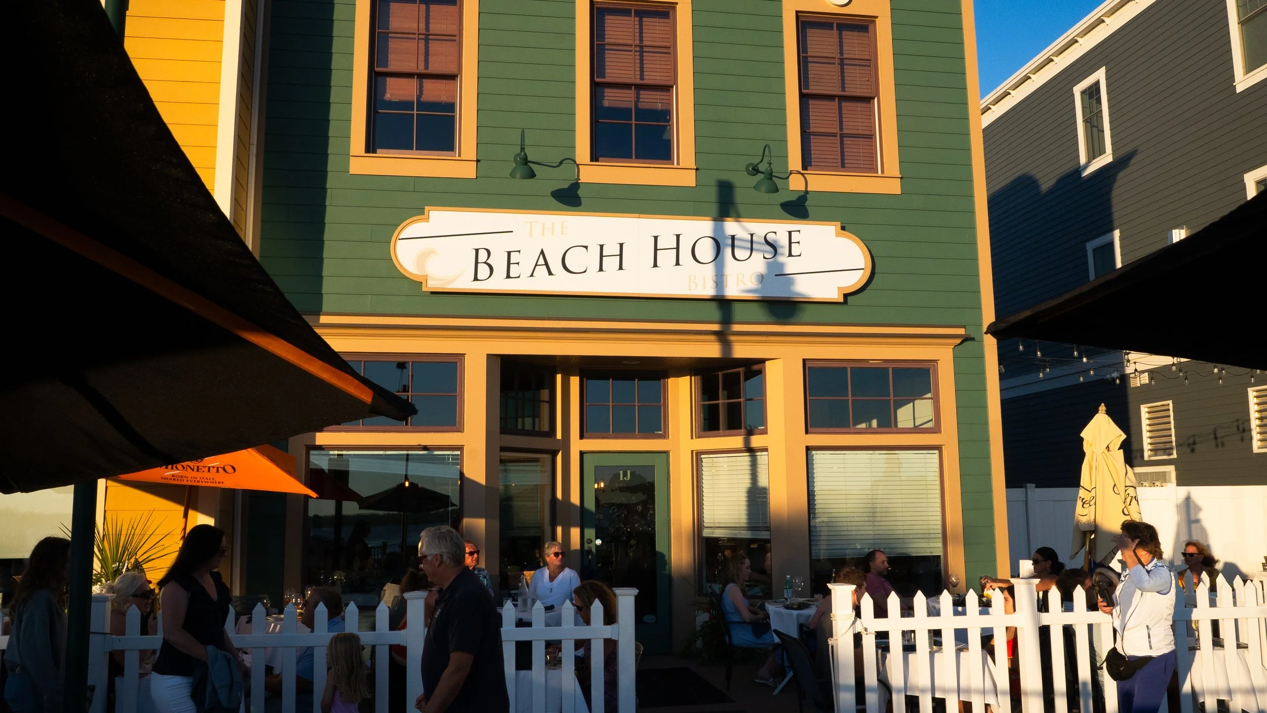 The Beach House Bistro in Pewaukee, WI (6)