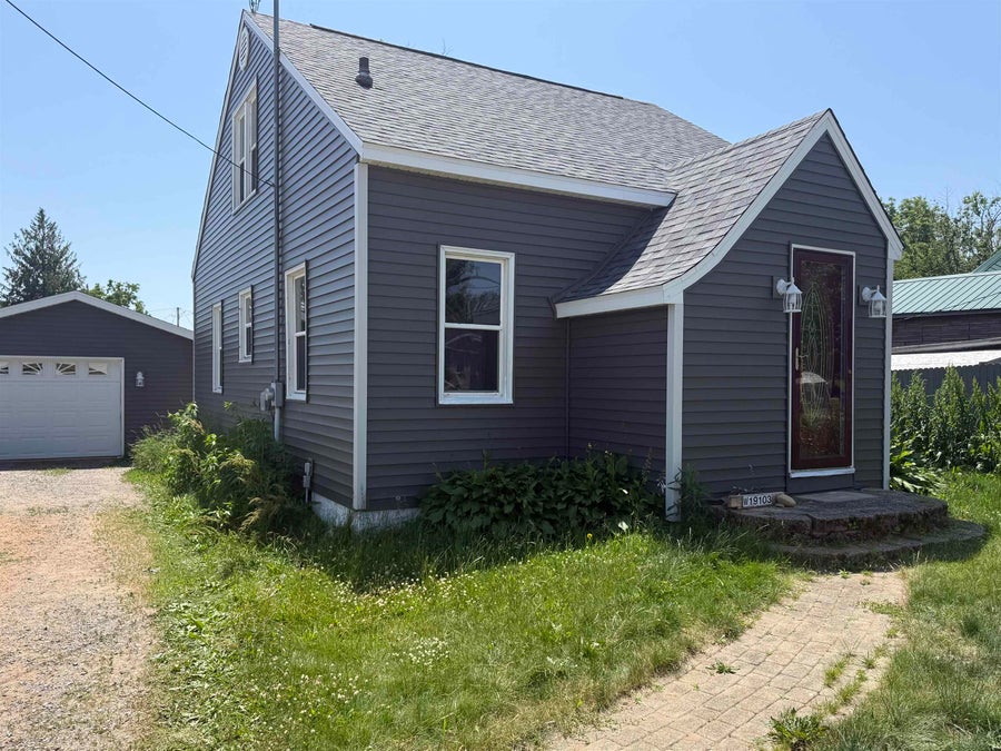 SAMANTHA CRICKS, Real Estate Broker in Mosinee, WI (6)
