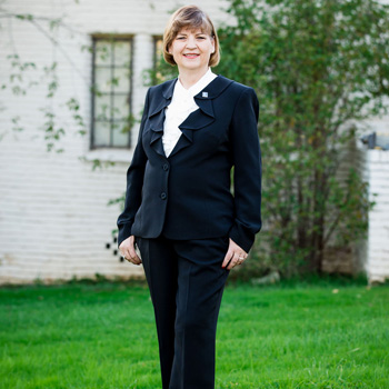 Janelle Louanne Foyil, Realtor in Jackson, CA (5)