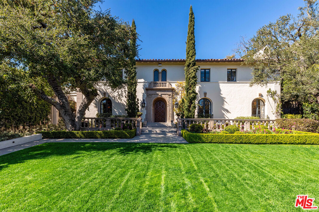 Bates Hennington Real Estate Group in Los Angeles, CA