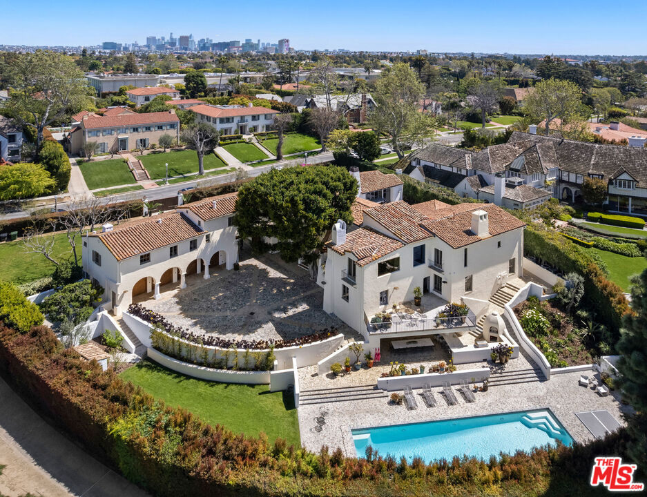 Bates Hennington Real Estate Group in Los Angeles, CA (6)