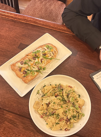 Taste Restaurant and Wine Bar in Plymouth, CA (6)