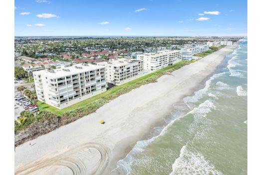 Barbara Zorn Team in Cocoa Beach, FL (5)