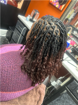 Real Deal Hair Braiding Salon in Oshkosh, WI