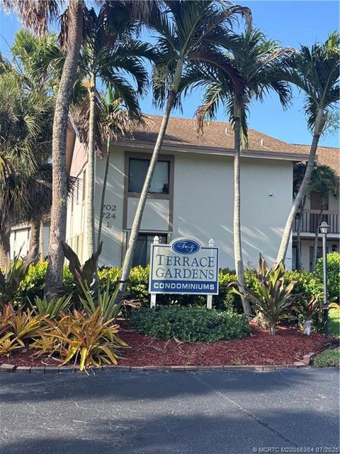 AmPro Realty, Inc. in Stuart, FL (3)