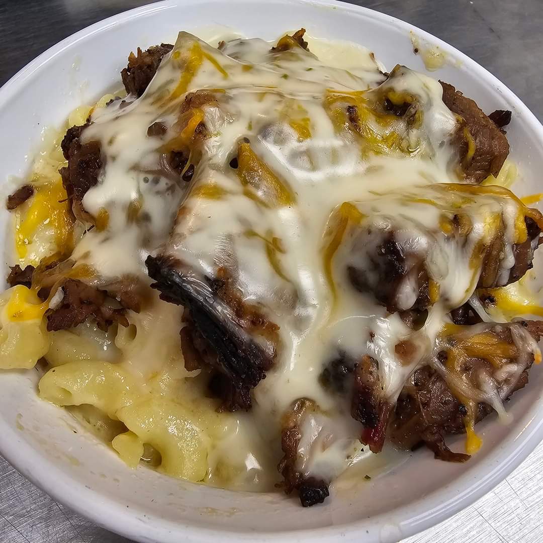 Smoke Worx Village Table 4.1 in Columbiana, OH (4)