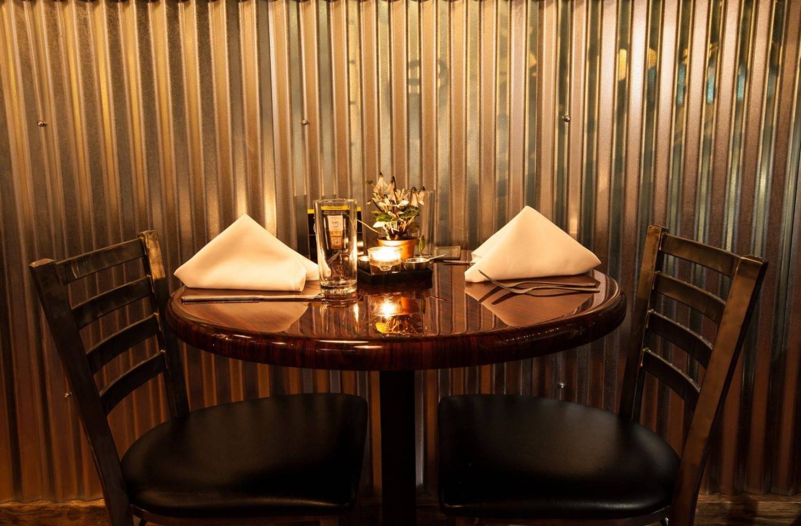BackDoor | Bistro & Wine Bar in Vacaville, CA