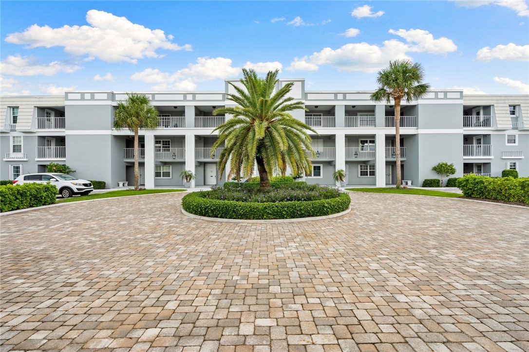 Anne and Dan 32963 | One Sotheby's International Realty in Vero Beach, FL (6)