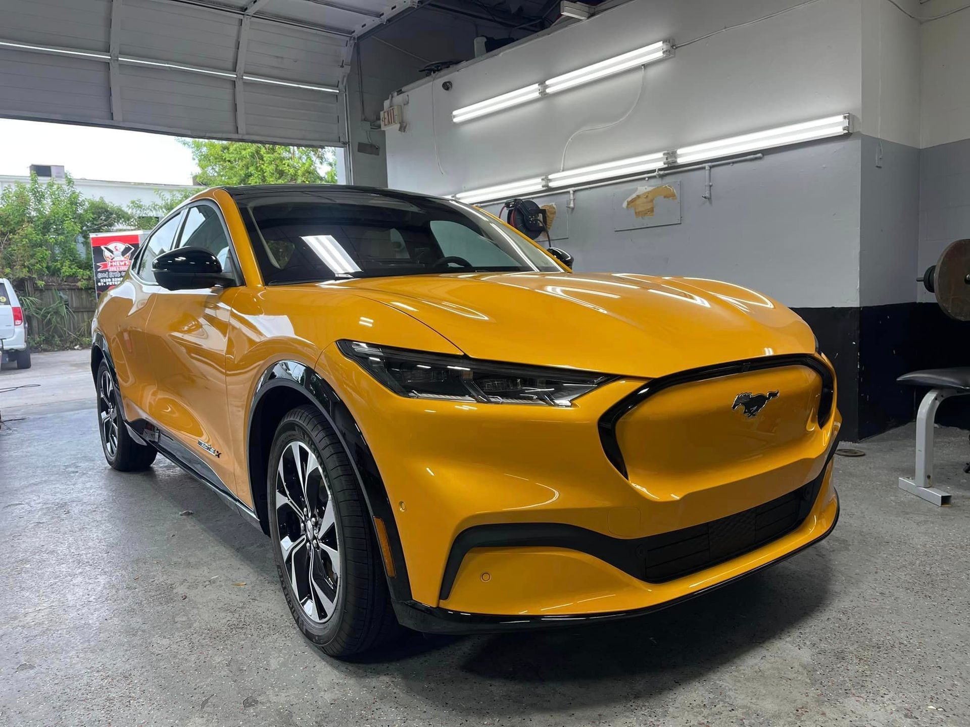 Luxury Auto Spa Detailing And Ceramic Coatings in Oldsmar, FL (2)