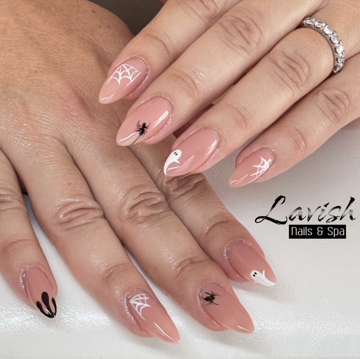 Lavish Nails and Spa in Auburn, CA (2)