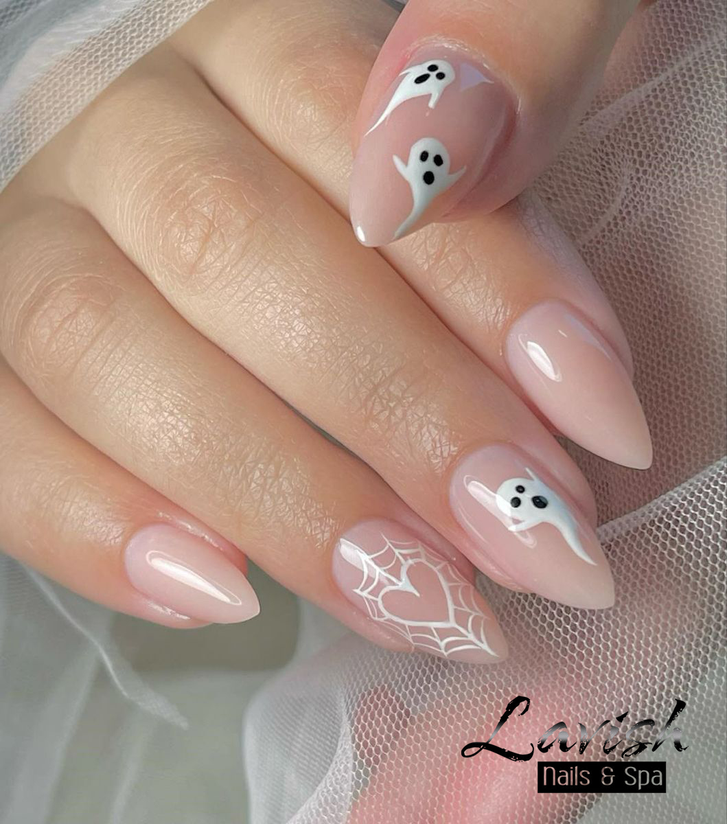 Lavish Nails and Spa in Auburn, CA (3)