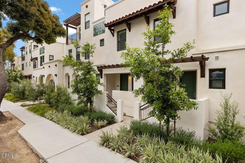 Juliana Lisheski - LIV Sotheby’s International Realty in Ventura, CA (5)
