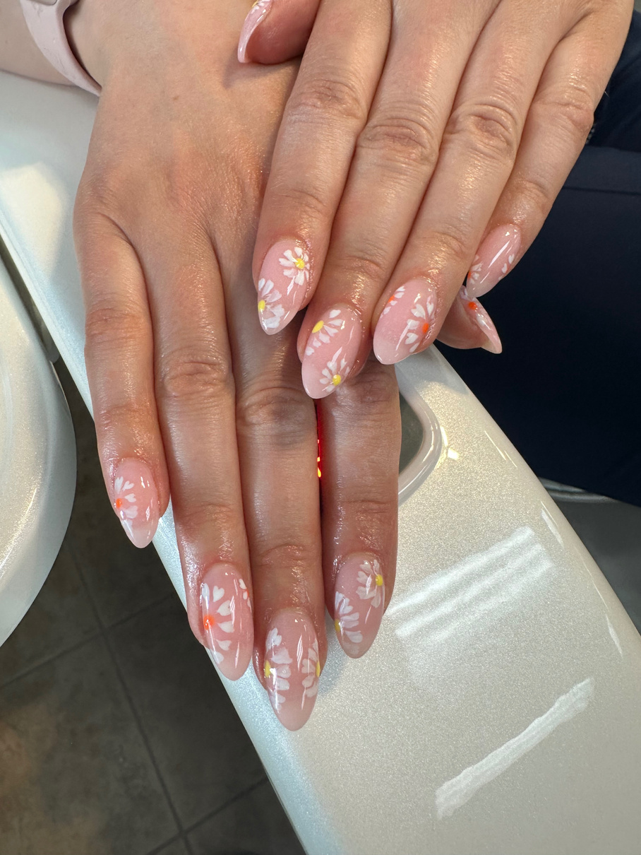 Shiney Nails in North Olmsted, OH (2)