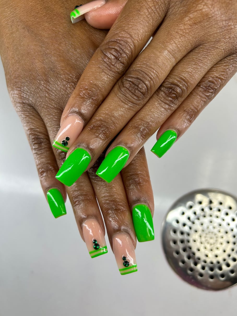 Shiney Nails in North Olmsted, OH (6)