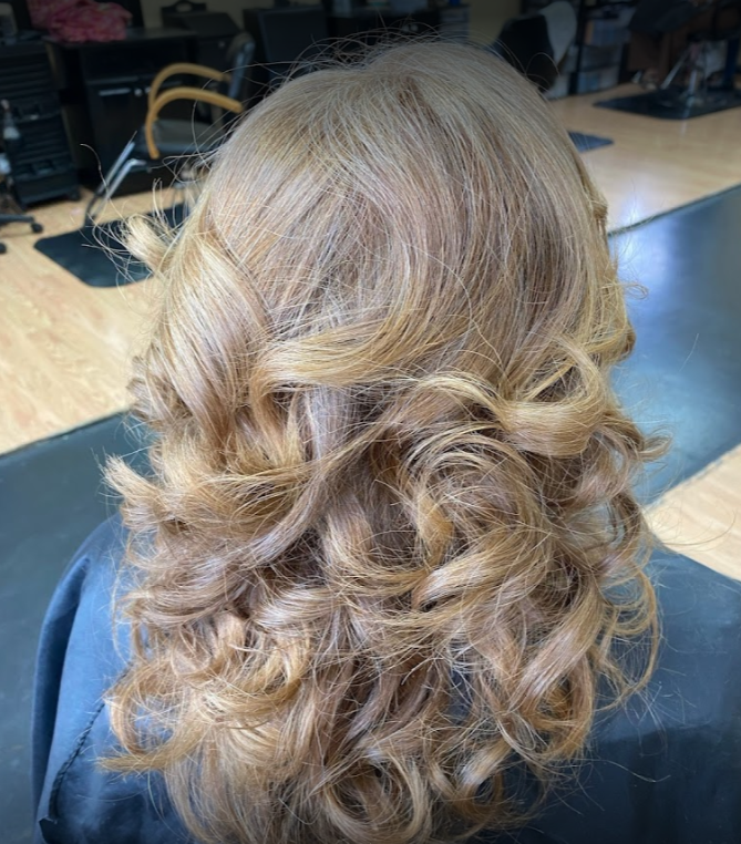 Above & Beyond Beauty Salon in Hampton, VA (2)