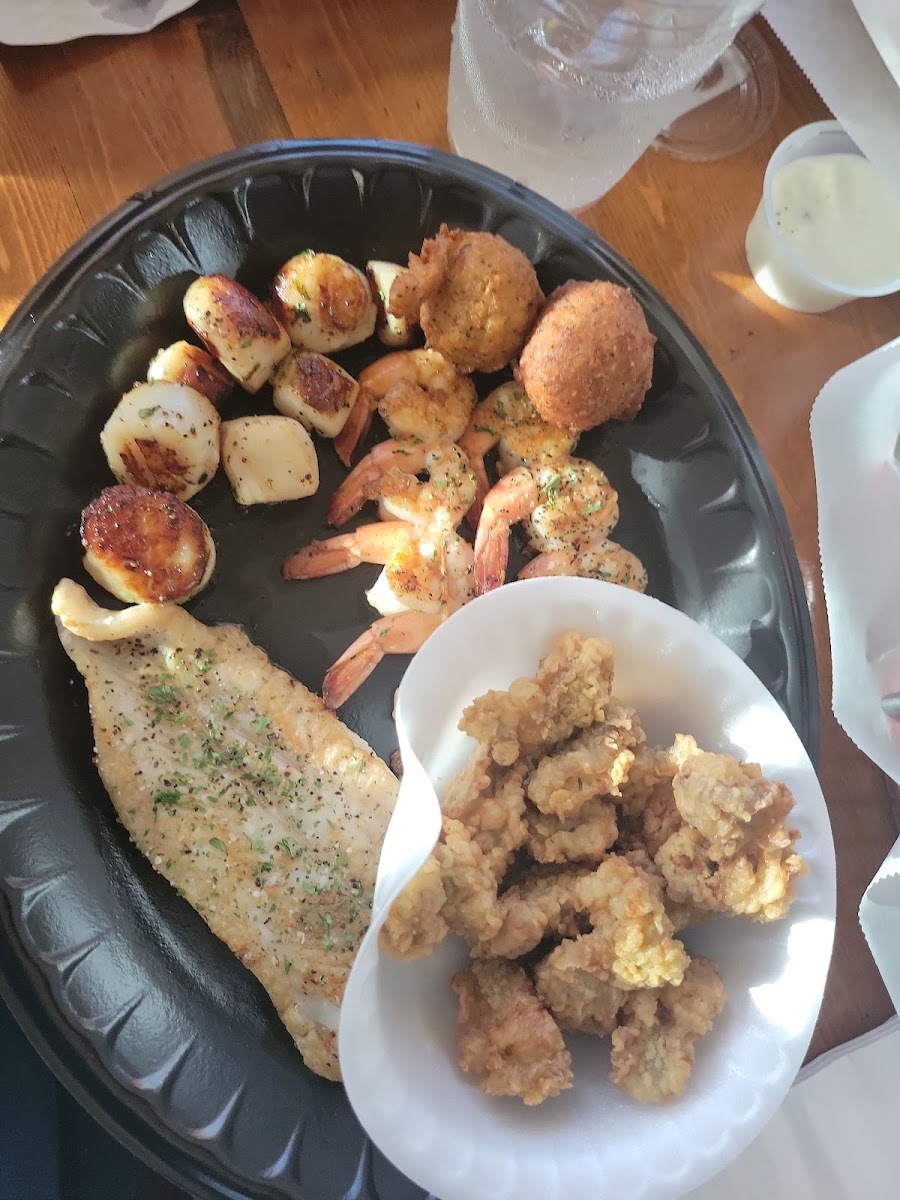 Mudcat Charlie's in Brunswick, GA (5)