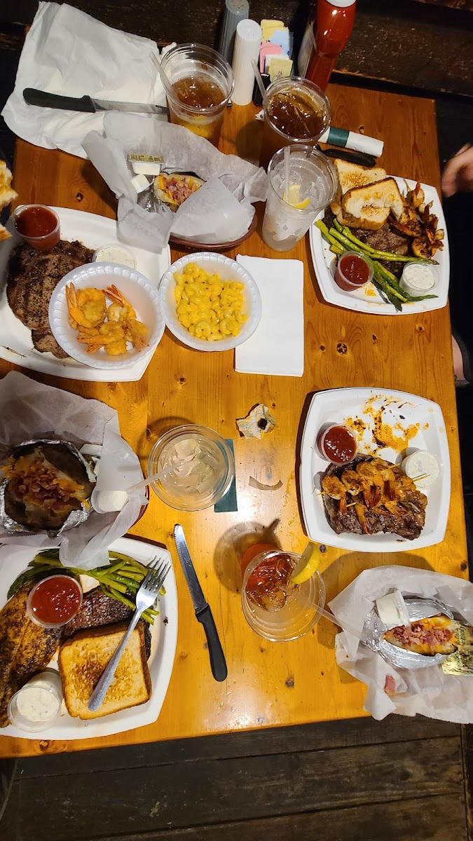 Mudcat Charlie's in Brunswick, GA (6)