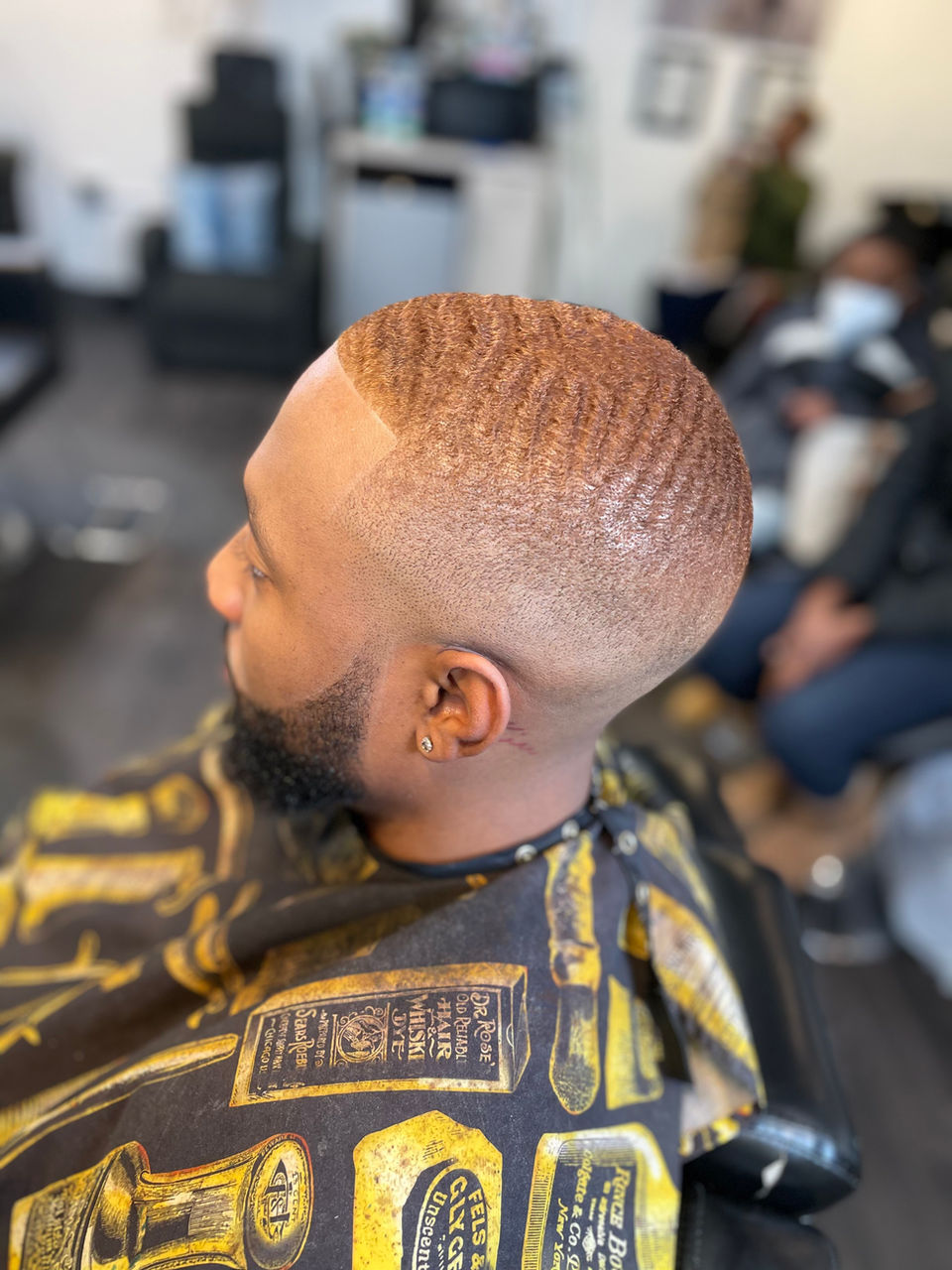Salon Lavish Hair Salon and Barbershop Milwaukee in Milwaukee, WI (2)