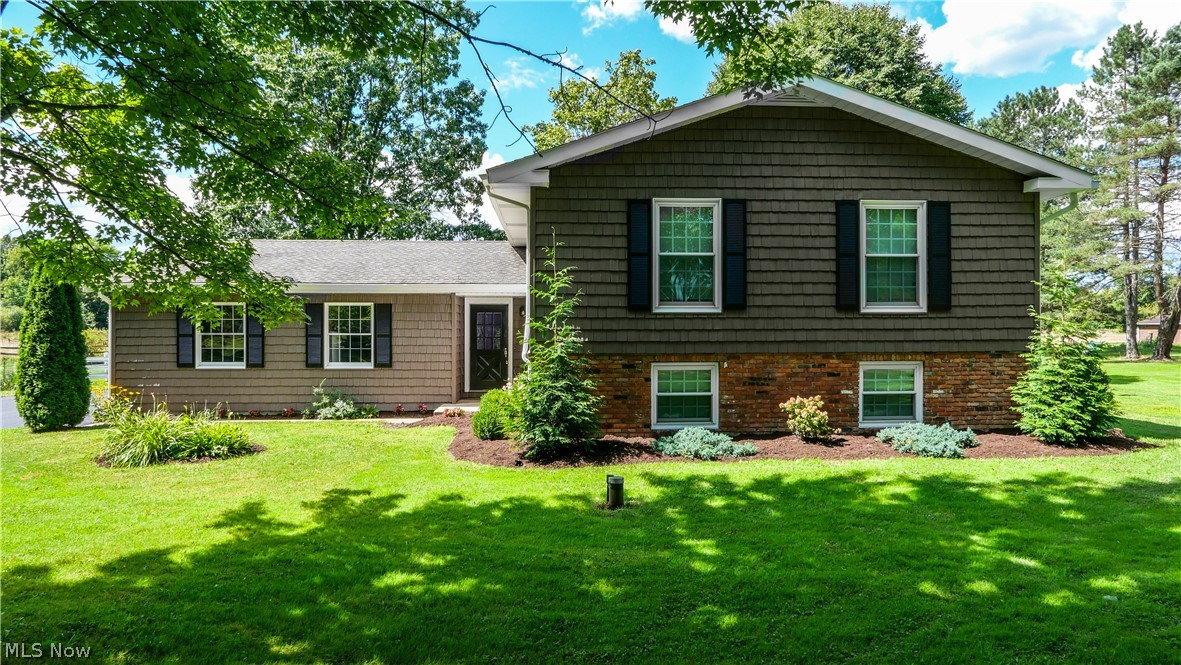 Amy Team Realtors in Aurora, OH (2)