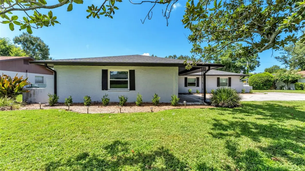 The Market Realty Co in Auburndale, FL (2)