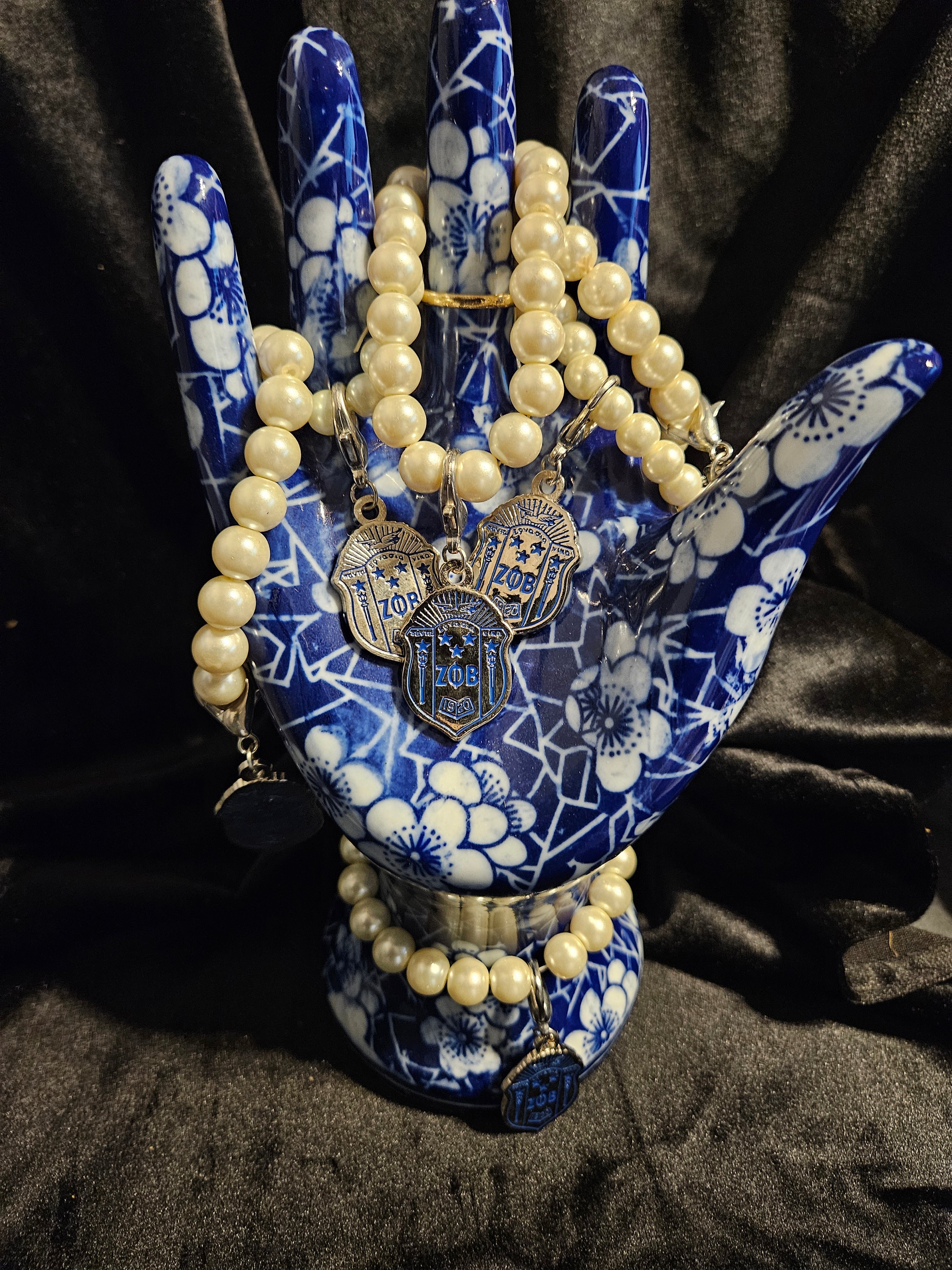 Sororitique - Greek Sorority Apparel & Accessories in Chicago, IL (5)