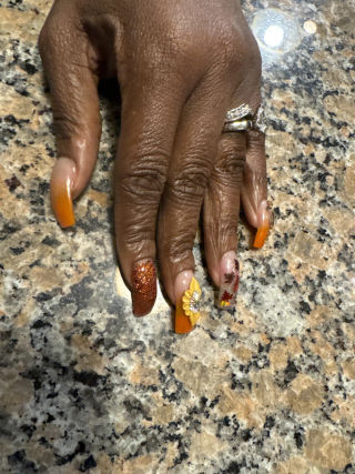 Cosmopolitan Nail Salon and Spa in Tomball, TX (3)
