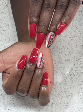 Cosmopolitan Nail Salon and Spa in Tomball, TX (6)
