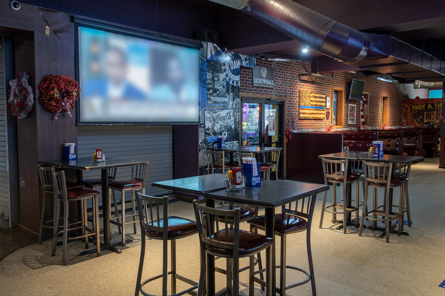 Mike and Monas Bistro - US12 in Wayne, MI
