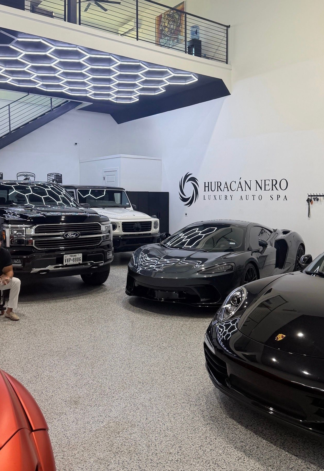 Huracán Nero Auto Spa in Austin, TX