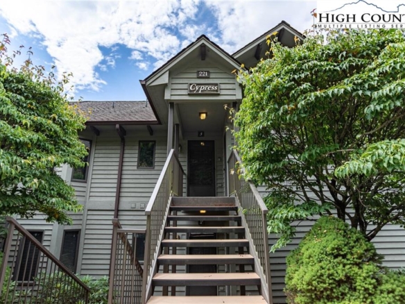 Elite Mountain Properties in Blowing Rock, NC