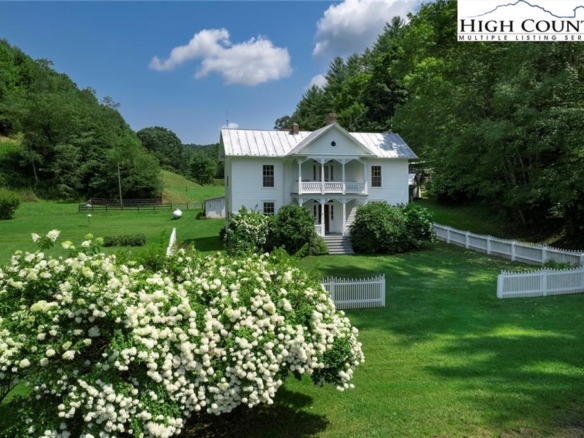 Elite Mountain Properties in Blowing Rock, NC (6)