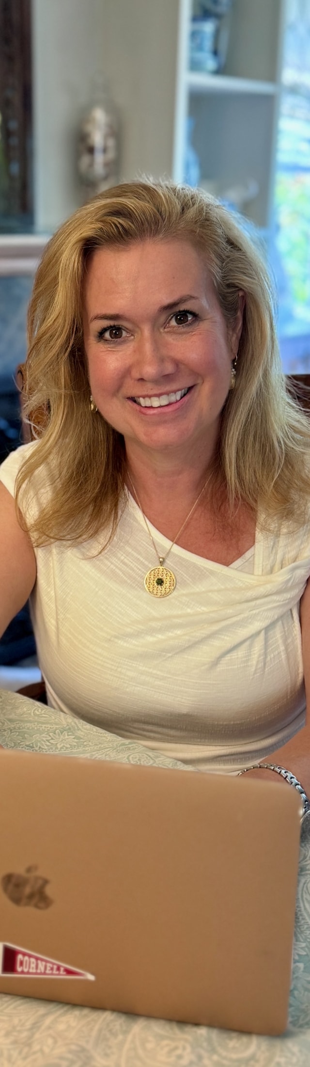 Dawn Costello Real Estate Agent in Sea Cliff, NY (2)