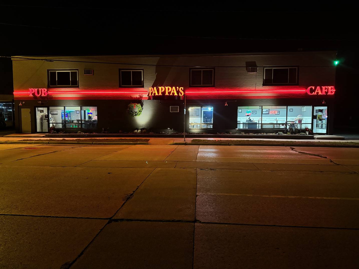 Pappa's Cafe and Pub in Neenah, WI