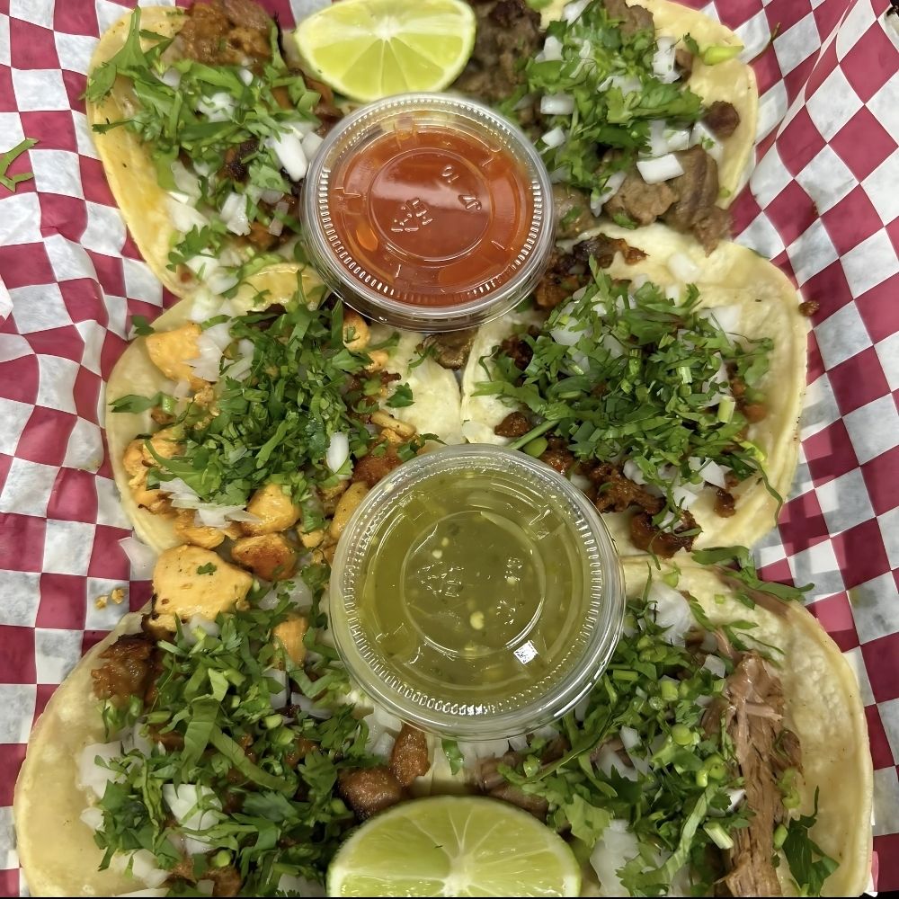 Los Jefes Castillo FOOD TRUCK in Calhoun, GA (4)