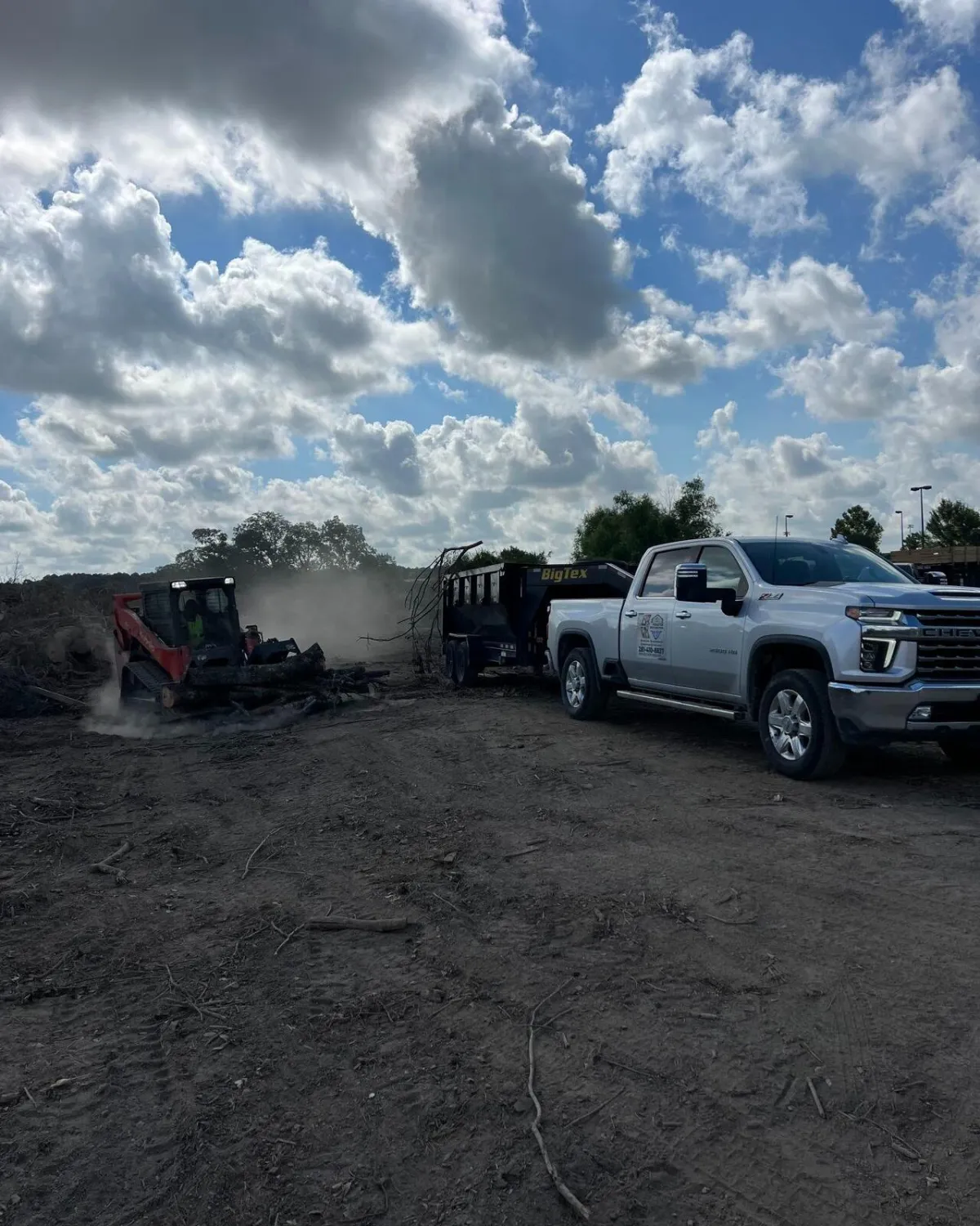 H.E. Tree & Debris Management Team in Coldspring, TX (4)