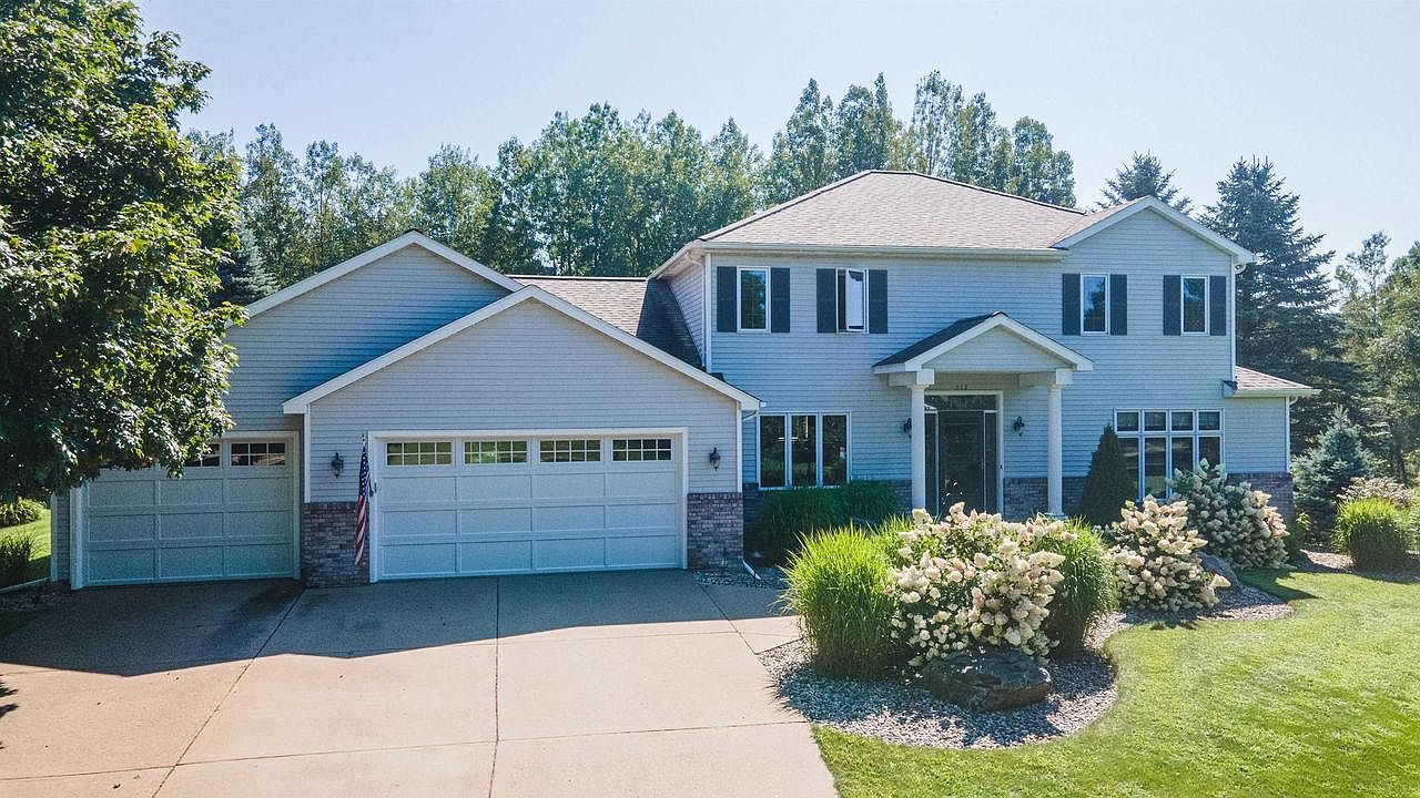 Joy Knoedler - Realtor Mosinee in Mosinee, WI (2)