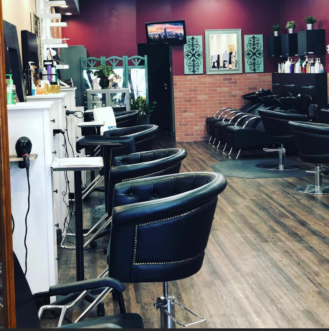 Trendy Chic Beauty Salon in National City, CA (2)