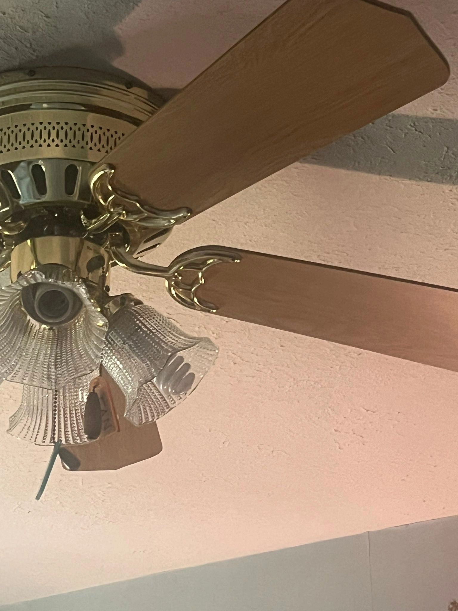 A Queen Touch With A Little Shine LLC in Akron, OH
