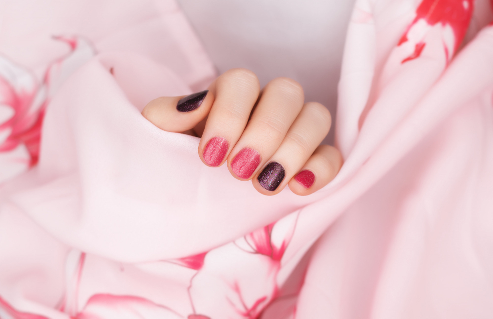 ROYAL NAILS AND LASHES in Los Banos, CA