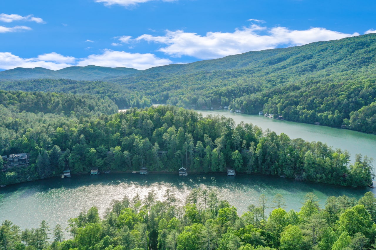 Kristi Caudell, Rabun Realty Group - Lake Burton, Lake Rabun, Clayton in Clayton, GA (4)