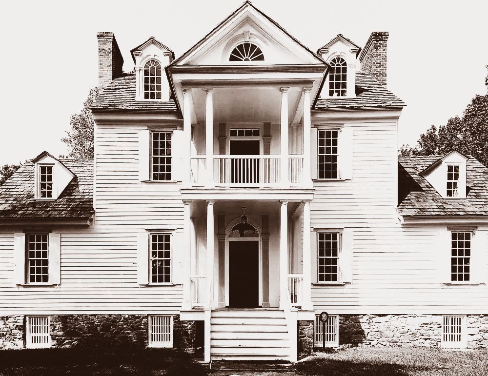 Tharp Funeral Home & Crematory in Bedford, VA